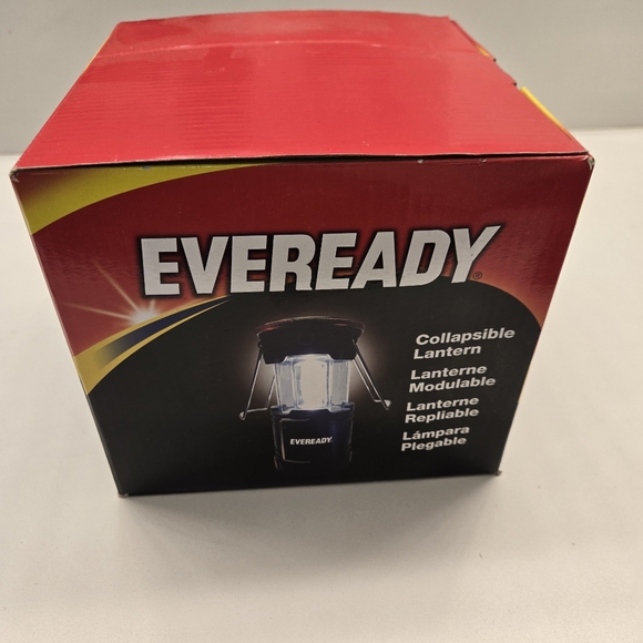 NWOT Eveready Box Of 4 LED Camping Lanterns - Picture 2 of 12